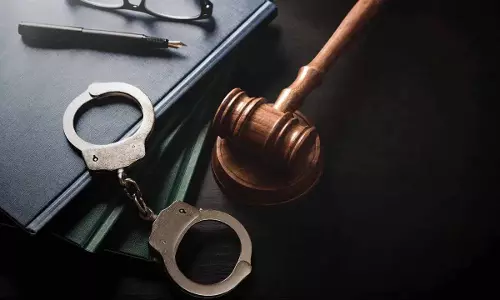 Telangana पुलिस कांस्टेबल दलित महिला का यौन शोषण करने के आरोप में गिरफ्तार