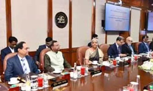 आरबीआई ने लिक्विडिटी बढ़ाने के दिए संकेत, टैरिफ अनिश्चितता जल्द होगी समाप्त आरबीआई ने लिक्विडिटी बढ़ाने के दिए संकेत, टैरिफ अनिश्चितता जल्द होगी समाप्त