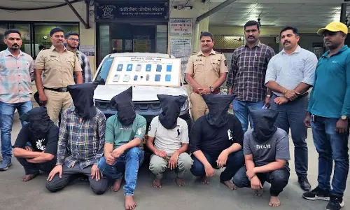 Maharashtra: सार्वजनिक परिवहन बसों में फोन चुराने वाले मुंब्रा स्थित 6 चोर गिरफ्तार