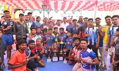 Kabaddi स्पर्धा में आलमगिरिया, अमीरपुर ने जीते पुरस्कार