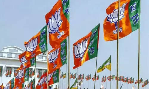 दिल्ली में 27 साल बाद AAP को सत्ता से बेदखल कर बीजेपी सत्ता में आई, कांग्रेस को फिर शून्य