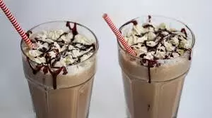 chocolate milkshake:  रेस्टोरेंट जैसा स्वादिष्ट चॉकलेट मिल्कशेक