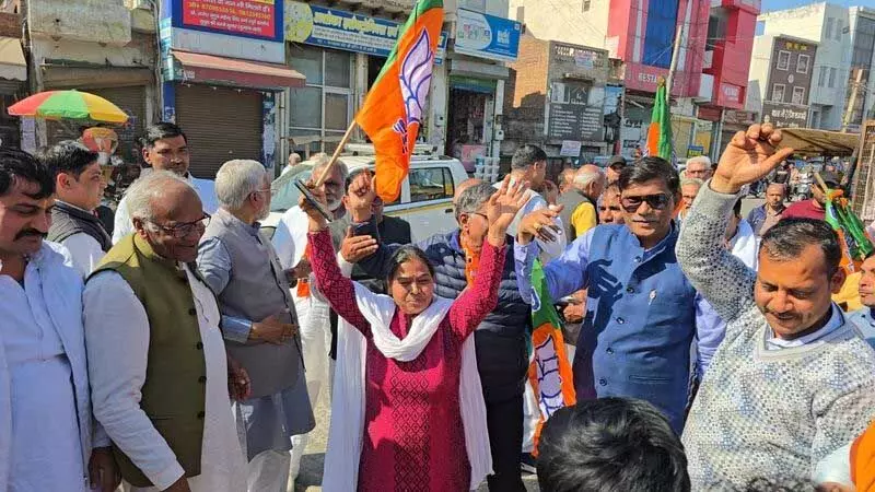 झज्जर और बहादुरगढ़ में BJP सोवियत ने जीत का जश्न मनाया