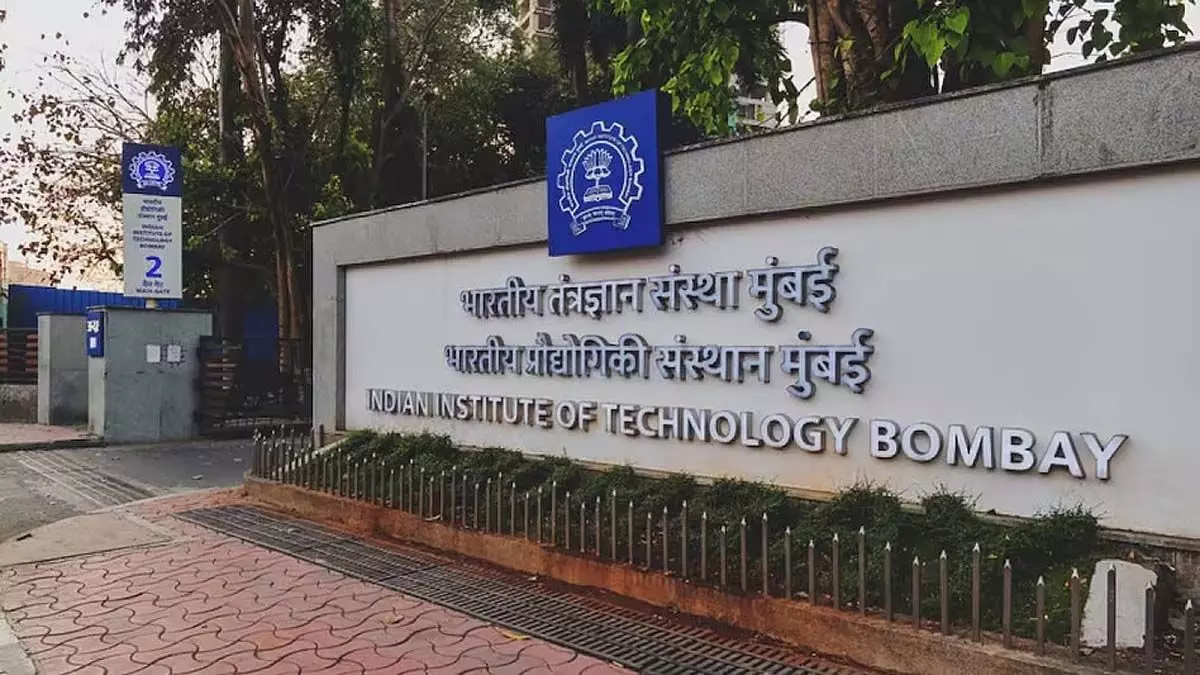 Mumbai: IIT बॉम्बे ने दक्षिणपंथी आलोचना के बीच रमजान व्यवस्था का बचाव किया