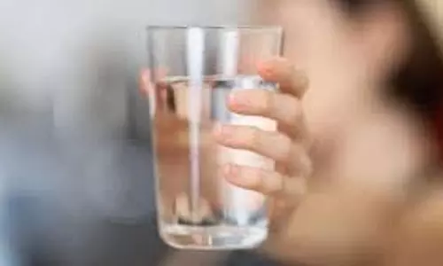 Health: रोज सुबह खाली पेट इस तरह पिएं पानी, कभी नहीं होगी कब्ज की समस्या