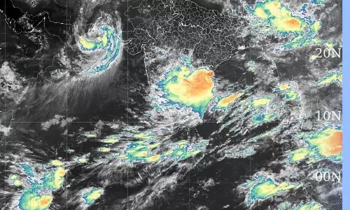 जम्मू-कश्मीर में अगले 3 दिनों में बारिश, हल्की बर्फबारी की संभावना: मौसम विभाग जम्मू-कश्मीर में अगले 3 दिनों में बारिश, हल्की बर्फबारी की संभावना: मौसम विभाग