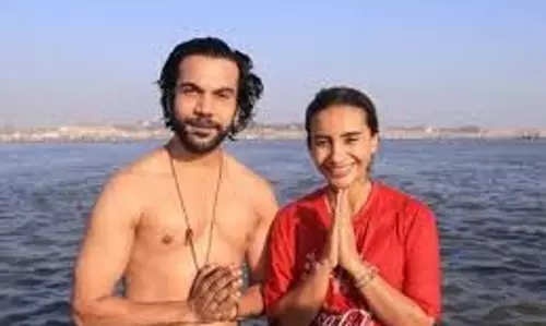 Mahakumbh : राजकुमार राव ने पत्नी संग महाकुंभ में लगाई डुबकी