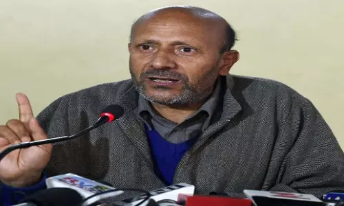 J&K: एआईपी ने पार्टियों से सांसद राशिद का समर्थन करने का आग्रह किया J&K: एआईपी ने पार्टियों से सांसद राशिद का समर्थन करने का आग्रह किया