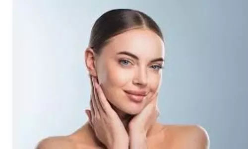 face scrub: अगर सर्दियों में आपके चेहरे पर जमा हो गई है डेड स्किन, तो इसे हटाने के लिए लगाएं ये खास फेस स्क्रब