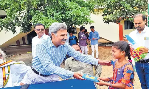 Andhra: पर्यावरण परिवर्तन लाने के लिए डॉक्टर साइकिल चला रहे