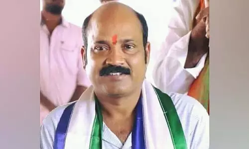 भूमि अतिक्रमण मामले में विधायक के साथ तनाव के बीच विजयवाड़ा CI ने ली छुट्टी