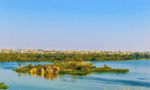 रेवंत ने ब्रिजऑन मीर आलम झील के लिए DPR की समयसीमा तय की