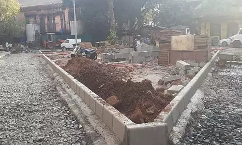 GOA: कैफे भोसले के सामने स्मार्ट सिटी द्वारा किया गया अंधाधुंध विध्वंस GOA: कैफे भोसले के सामने स्मार्ट सिटी द्वारा किया गया अंधाधुंध विध्वंस