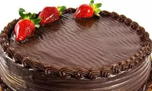 Chocolate Cake खुशी के किसी भी मौके पर रंग जमा देगी यह स्वीट डिश