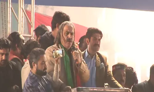 PTI ने स्वाबी में जनसभा की, इमरान खान की रिहाई और चोरी किए गए जनादेश को वापस करने की मांग की