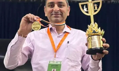 Haryana :  भिवानी के शिक्षक ने राष्ट्रीय स्तर की प्रतियोगिता में जीता प्रथम पुरस्कार