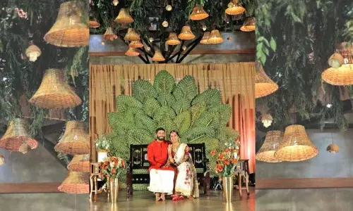 Kerala : पुनरुद्देश्यित साड़ी तक, कोझिकोड विवाह ने स्थिरता को और अधिक ऊंचा उठाया Kerala : पुनरुद्देश्यित साड़ी तक, कोझिकोड विवाह ने स्थिरता को और अधिक ऊंचा उठाया
