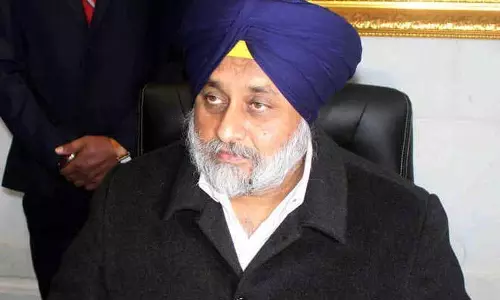 आप ने पंजाब को लूटा: Sukhbir