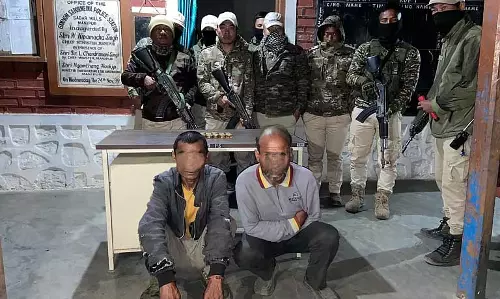 Manipur सुरक्षा बलों ने कांगपोकपी में 642 ग्राम संदिग्ध अफीम के साथ दो लोगों को गिरफ्तार