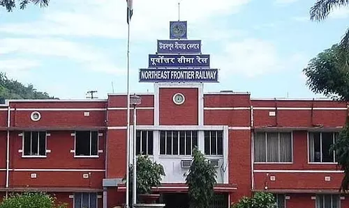 NF रेलवे प्रमुख विभागों में 1,856 पदों के लिए सेवानिवृत्त कर्मचारियों की भर्ती करेगा NF रेलवे प्रमुख विभागों में 1,856 पदों के लिए सेवानिवृत्त कर्मचारियों की भर्ती करेगा