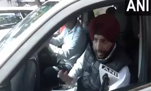 दिल्ली मुख्यमंत्री पद से Atishi के इस्तीफे के बाद भाजपा नेताओं ने दिल्ली के उपराज्यपाल से शिष्टाचार भेंट की दिल्ली मुख्यमंत्री पद से Atishi के इस्तीफे के बाद भाजपा नेताओं ने दिल्ली के उपराज्यपाल से शिष्टाचार भेंट की