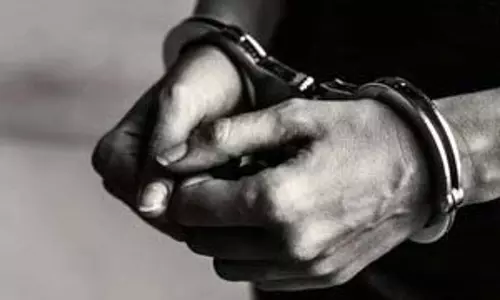 Tamil Nadu में दस छात्राओं का यौन शोषण करने के आरोप में सरकारी स्कूल का शिक्षक गिरफ्तार Tamil Nadu में दस छात्राओं का यौन शोषण करने के आरोप में सरकारी स्कूल का शिक्षक गिरफ्तार