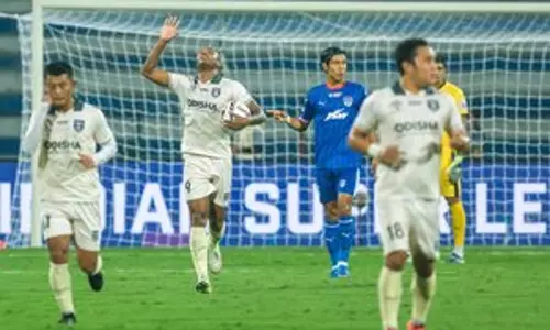 ISL 2024-25: प्लेऑफ के दावेदार ओडिशा एफसी, पंजाब एफसी लगातार हार से बचना चाहेंगे ISL 2024-25: प्लेऑफ के दावेदार ओडिशा एफसी, पंजाब एफसी लगातार हार से बचना चाहेंगे