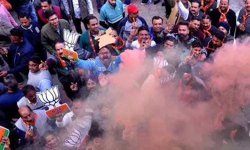 भाजपा की Amritsar इकाई ने दिल्ली चुनाव में जीत का जश्न मनाया