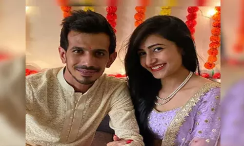 Yuzvendra Chahal ने धनश्री वर्मा को दिए 60 करोड़? तलाक की अफवाहों की चर्चा तेज़ Yuzvendra Chahal ने धनश्री वर्मा को दिए 60 करोड़? तलाक की अफवाहों की चर्चा तेज़