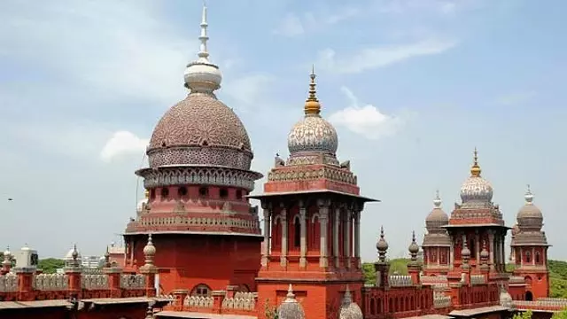 इलाज में लापरवाही: डॉक्टर का रजिस्ट्रेशन लाइसेंस अस्थायी तौर पर रद्द इलाज में लापरवाही: डॉक्टर का रजिस्ट्रेशन लाइसेंस अस्थायी तौर पर रद्द