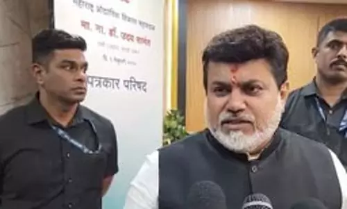 नक्सल मुक्त छत्तीसगढ़ के लिए गढ़चिरौली का मॉडल करना चाहिए लागू : उदय सामंत