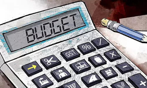 Kerala: केरल के बस ऑपरेटरों ने 10% रोड टैक्स कटौती पर असंतोष व्यक्त किया