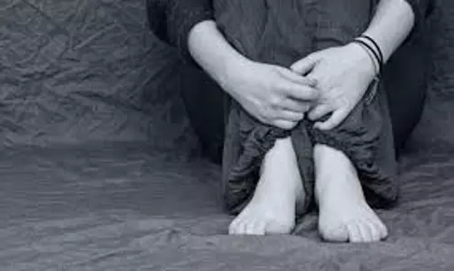 Dabra: आदिवासी महिला से बंदूक की नोक पर दुष्कर्म Dabra: आदिवासी महिला से बंदूक की नोक पर दुष्कर्म