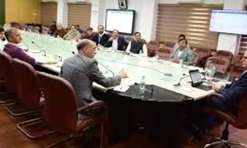 जम्मू में प्रवासी शिविरों में विकास कार्यों प्रगति की समीक्षा की गई