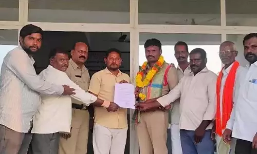 Telangana: भाजपा नेताओं ने तत्काल यातायात समाधान की मांग की