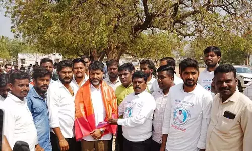 Telangana: प्रसन्ना हरिकृष्णा को स्नातकों से मिला शानदार समर्थन Telangana: प्रसन्ना हरिकृष्णा को स्नातकों से मिला शानदार समर्थन