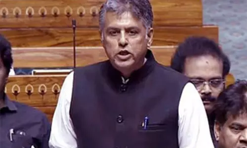 लोकसभा में कांग्रेस सांसद मनीष तिवारी ने दिया स्थगन प्रस्ताव, अमेरिका से निर्वासित भारतीयों की स्थिति पर चर्चा की मांग