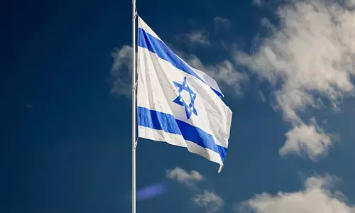 इजरायली हवाई हमले में Lebanon में सीरिया से हिजबुल्लाह को हथियार भेजने वाली सुरंग को निशाना बनाया गया