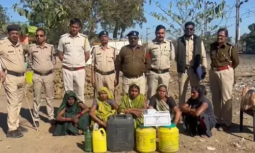 3 जगहों में आबकारी विभाग की रेड, महुआ लहान और शराब जब्त