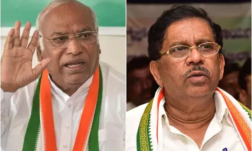 मल्लिकार्जुन खड़गे-परमेश्वर की मुलाकात ने जगाई जिज्ञासा: अनुसूचित जाति सम्मेलन में चर्चा मल्लिकार्जुन खड़गे-परमेश्वर की मुलाकात ने जगाई जिज्ञासा: अनुसूचित जाति सम्मेलन में चर्चा