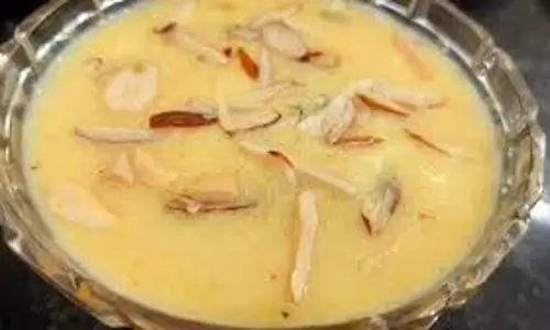 Suji Kheer Recipe : झटपट बनाएं स्वादिष्ट और हेल्दी सूजी की खीर Suji Kheer Recipe : झटपट बनाएं स्वादिष्ट और हेल्दी सूजी की खीर