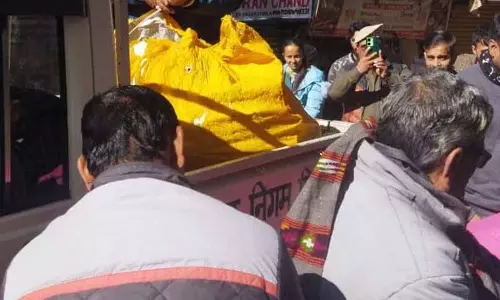 Himachal: 10 अनाधिकृत विक्रेता हटाए गए Himachal: 10 अनाधिकृत विक्रेता हटाए गए