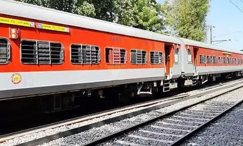Tamil Nadu : खतरे की स्थिति में ट्रेन को रोकने के लिए आपातकालीन चेन खींचनी होगी