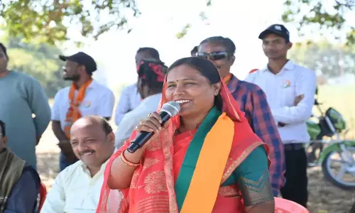 महिला विधायक ने दी धमकी, वीडियो वायरल महिला विधायक ने दी धमकी, वीडियो वायरल
