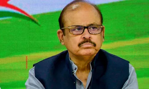 कांग्रेस को अपनी राजनीतिक रणनीति को स्पष्ट करने की जरूरत: तारिक अनवर