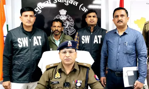 NCR Ghaziabad: क्राइम ब्रांच की टीम ने शराब तस्करी करने वाला चालक को दबोचा