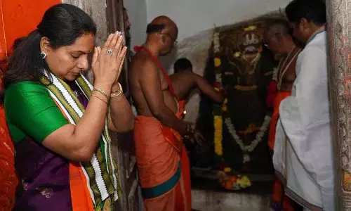 BRS एमएलसी कविता ने कांग्रेस सरकार से कोंडागट्टू विकास जारी रखने की मांग की