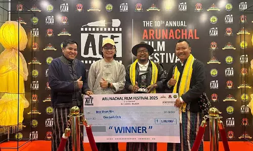 Arunachal के उपमुख्यमंत्री ने सर्वश्रेष्ठ लघु फिल्म पुरस्कार जीतने पर मोक म्यू टीम को बधाई दी Arunachal के उपमुख्यमंत्री ने सर्वश्रेष्ठ लघु फिल्म पुरस्कार जीतने पर मोक म्यू टीम को बधाई दी