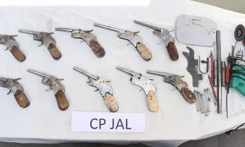 Jalandhar: नाबालिग लड़का देशी पिस्तौल के साथ गिरफ्तार