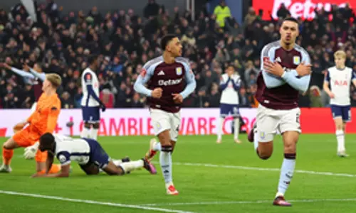 रोजर्स ने एस्टन विला की स्पर्स पर FA Cup जीत का श्रेय उनाई एमरी को दिया
